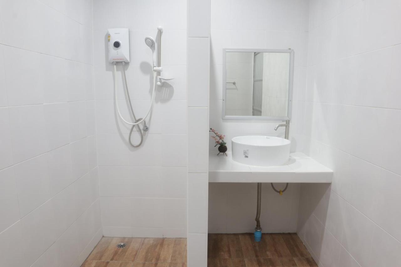 Apartmán ตะวันแมนชั่น Ban Na Khua Exteriér fotografie