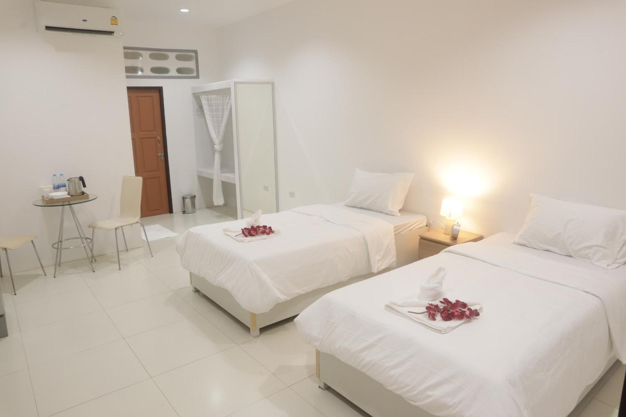 Apartmán ตะวันแมนชั่น Ban Na Khua Exteriér fotografie
